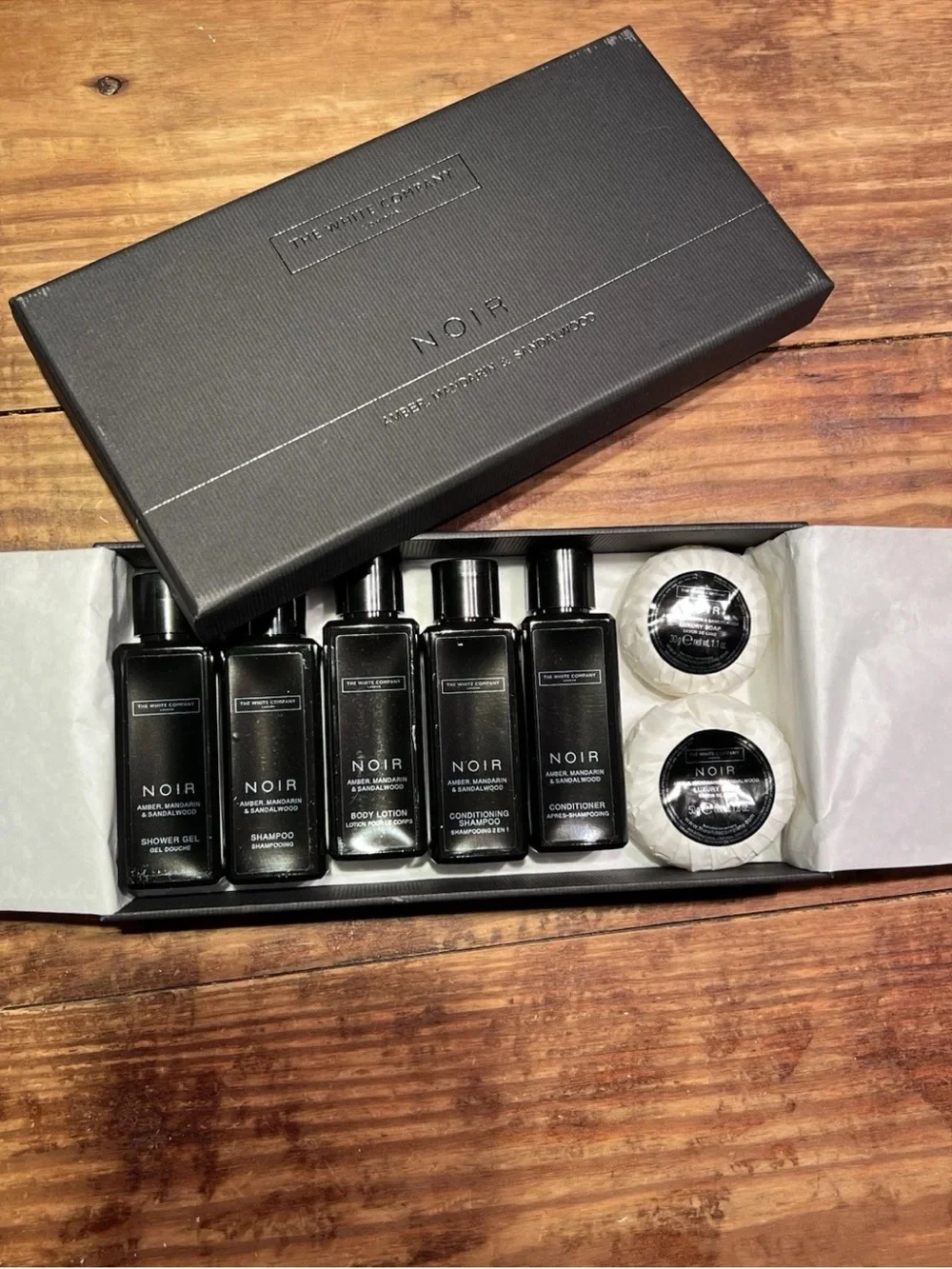 The White Company London Noir bath & body Travel Size Gift Set Box